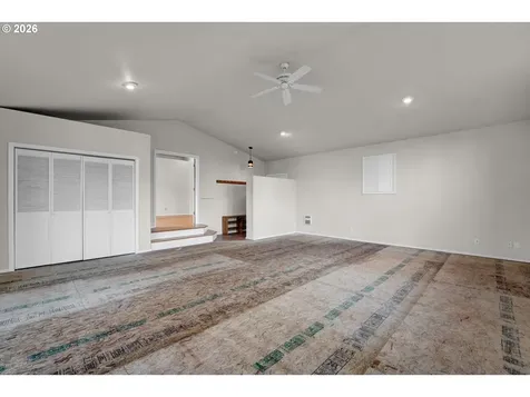 1571 Buck Street Eugene OR 97402