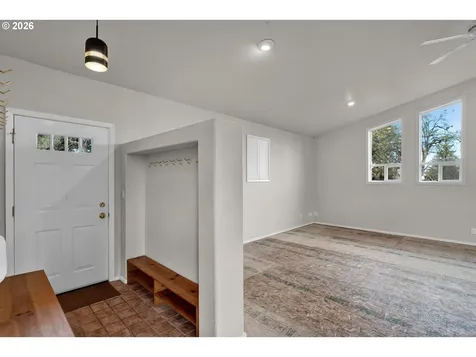 1571 Buck Street Eugene OR 97402