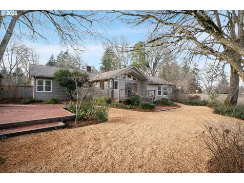 1571 Buck Street Eugene OR 97402