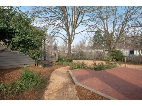 1571 Buck Street Eugene OR 97402