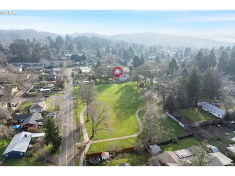 1571 Buck Street Eugene OR 97402