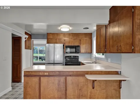 1571 Buck Street Eugene OR 97402