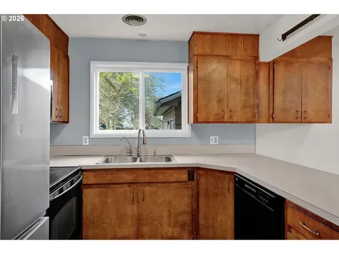 1571 Buck Street Eugene OR 97402