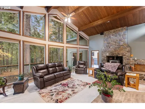 894 Colwell Hill Lane Roseburg OR 97471