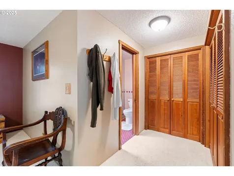 894 Colwell Hill Lane Roseburg OR 97471