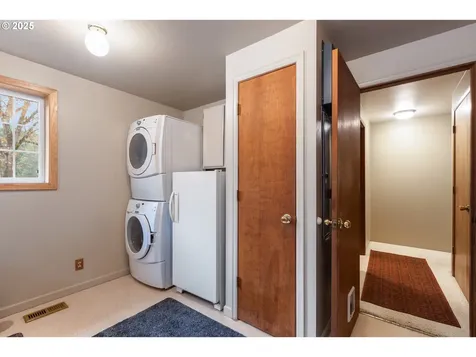 894 Colwell Hill Lane Roseburg OR 97471