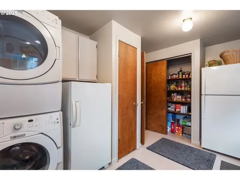 894 Colwell Hill Lane Roseburg OR 97471