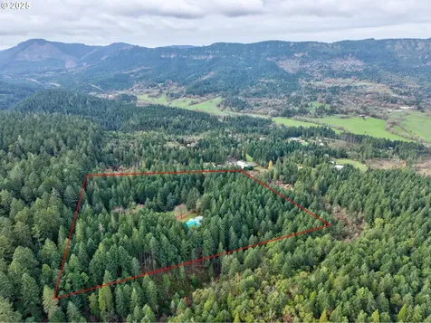 894 Colwell Hill Lane Roseburg OR 97471