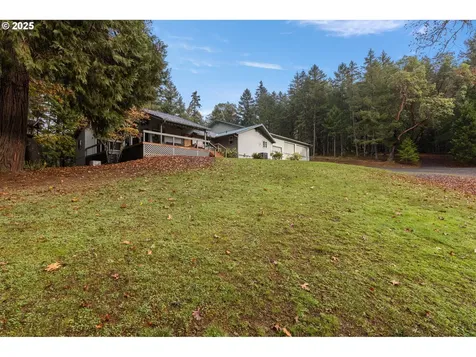 894 Colwell Hill Lane Roseburg OR 97471