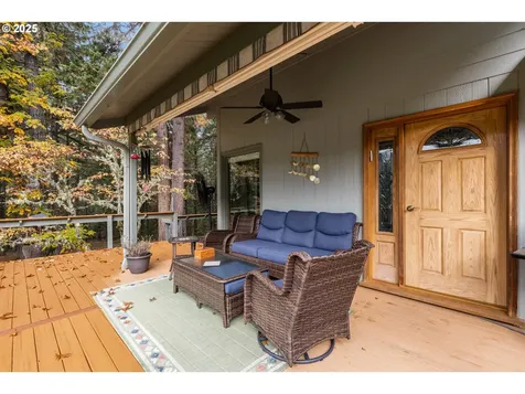 894 Colwell Hill Lane Roseburg OR 97471