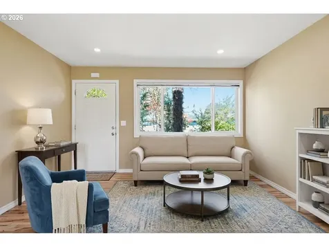 8723 N Chase Avenue Portland OR 97217