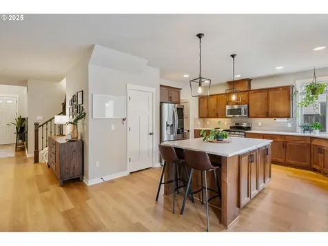 7827 SW Spruce Street Portland OR 97223