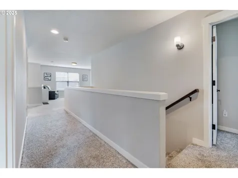7827 SW Spruce Street Portland OR 97223