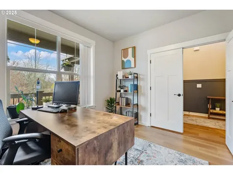 7827 SW Spruce Street Portland OR 97223