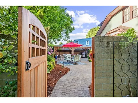 3333 SE Crystal Springs Boulevard Portland OR 97202