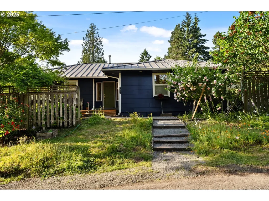 2941 SW Moss Street Portland OR 97219