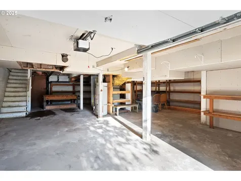 2941 SW Moss Street Portland OR 97219