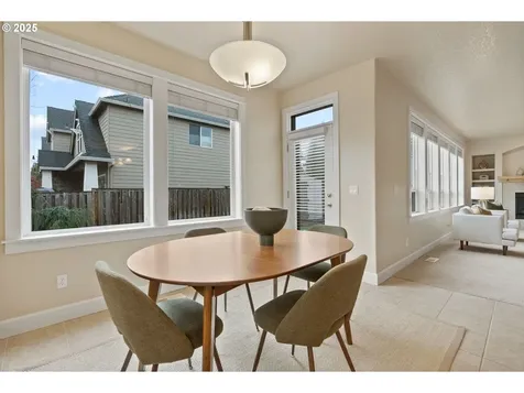 6053 NW Landing Drive Portland OR 97229