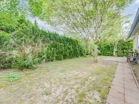 1761 SW Songbird Street Mcminnville OR 97128