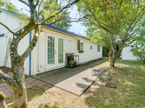 1761 SW Songbird Street Mcminnville OR 97128