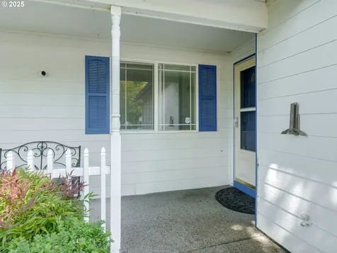 1761 SW Songbird Street Mcminnville OR 97128