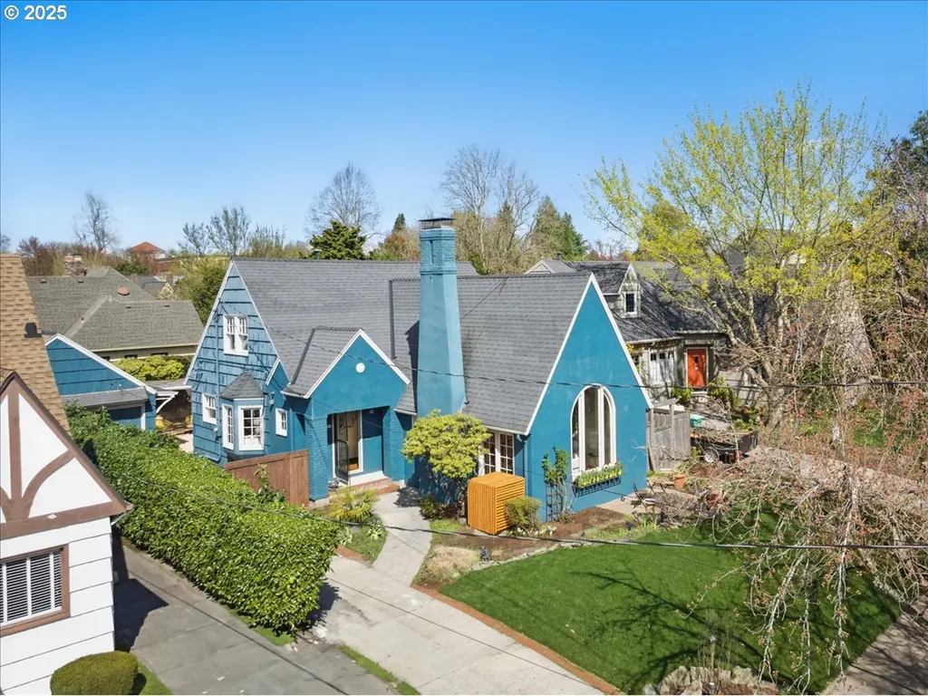 2627 SE Stephens Street Portland OR 97214