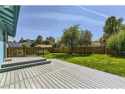 13230 SW Hill Court Portland OR 97223