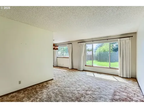 13230 SW Hill Court Portland OR 97223