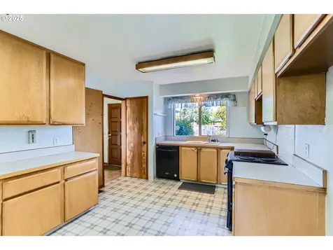 13230 SW Hill Court Portland OR 97223