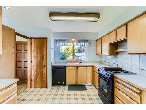 13230 SW Hill Court Portland OR 97223