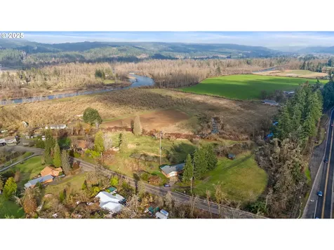9032 Thurston Road Springfield OR 97478
