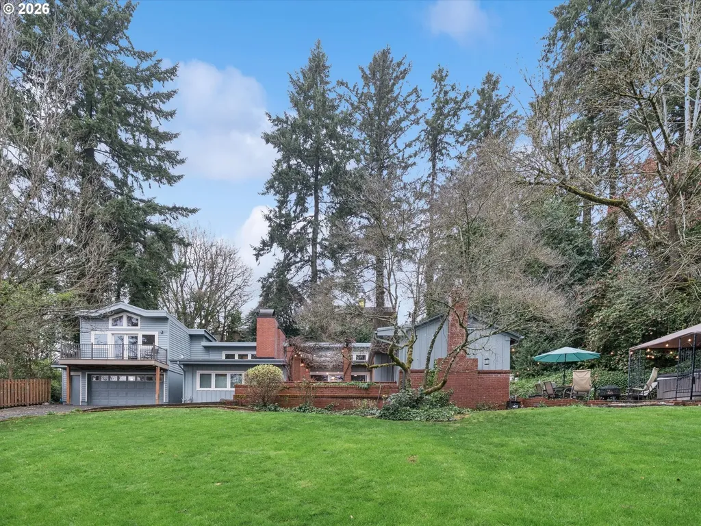 8401 SW Canyon Lane Portland OR 97225