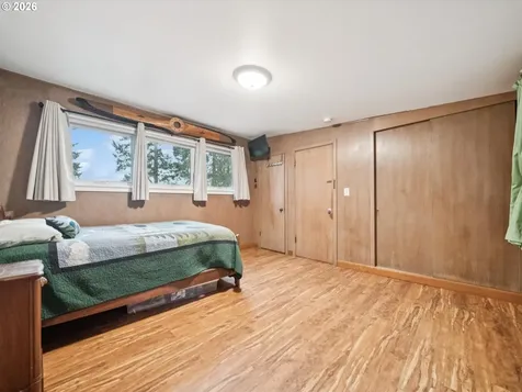 8401 SW Canyon Lane Portland OR 97225