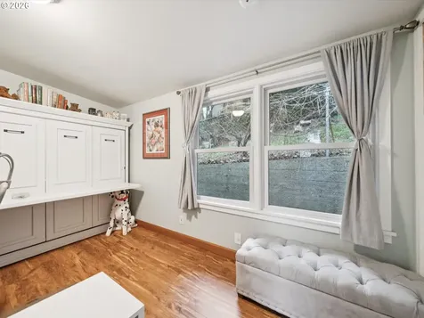 8401 SW Canyon Lane Portland OR 97225