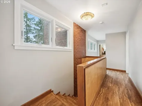 8401 SW Canyon Lane Portland OR 97225