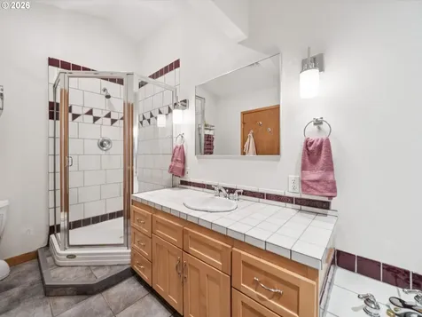 8401 SW Canyon Lane Portland OR 97225