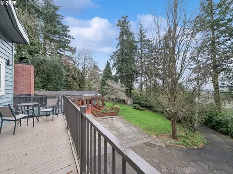 8401 SW Canyon Lane Portland OR 97225