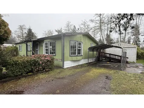 946 King Salmon Place Hammond OR 97121