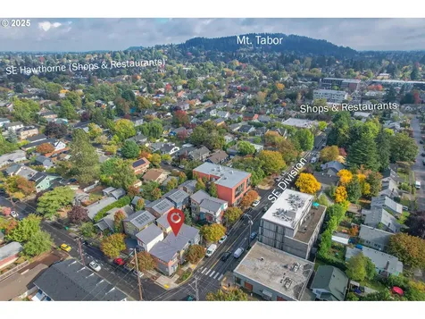 4303 SE Division Street Portland OR 97206