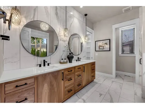 3439 NW Mcmaster Drive Camas WA 98607