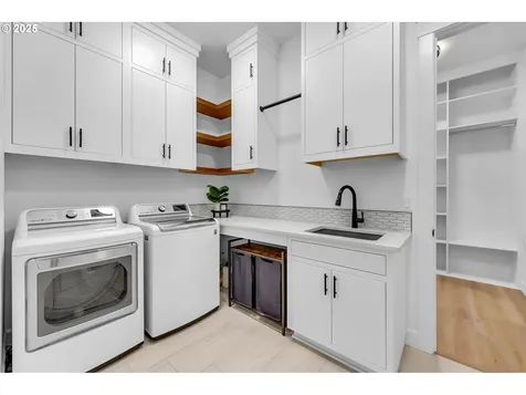 3439 NW Mcmaster Drive Camas WA 98607