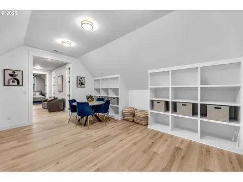 3439 NW Mcmaster Drive Camas WA 98607