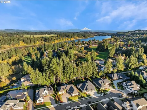 3439 NW Mcmaster Drive Camas WA 98607