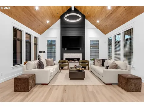 3439 NW Mcmaster Drive Camas WA 98607
