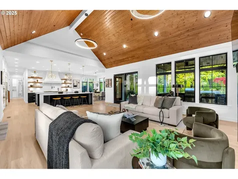 3439 NW Mcmaster Drive Camas WA 98607