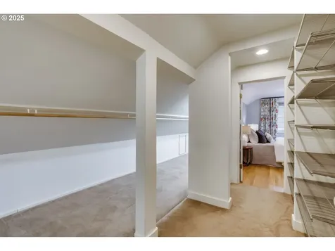 4005 NE Laddington Court Portland OR 97232