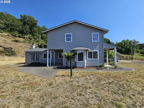2750 SE Booth Avenue Roseburg OR 97470