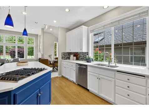 4086 NW Gleneagles Place Portland OR 97229