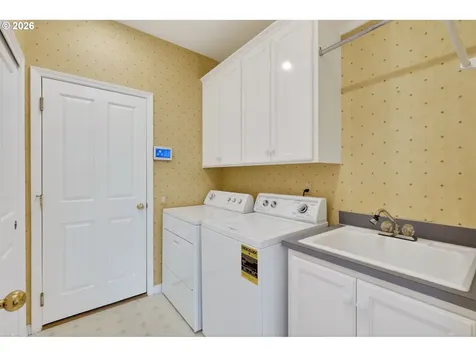 4086 NW Gleneagles Place Portland OR 97229