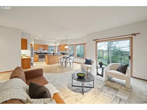 14390 Camden Lane Lake Oswego OR 97035